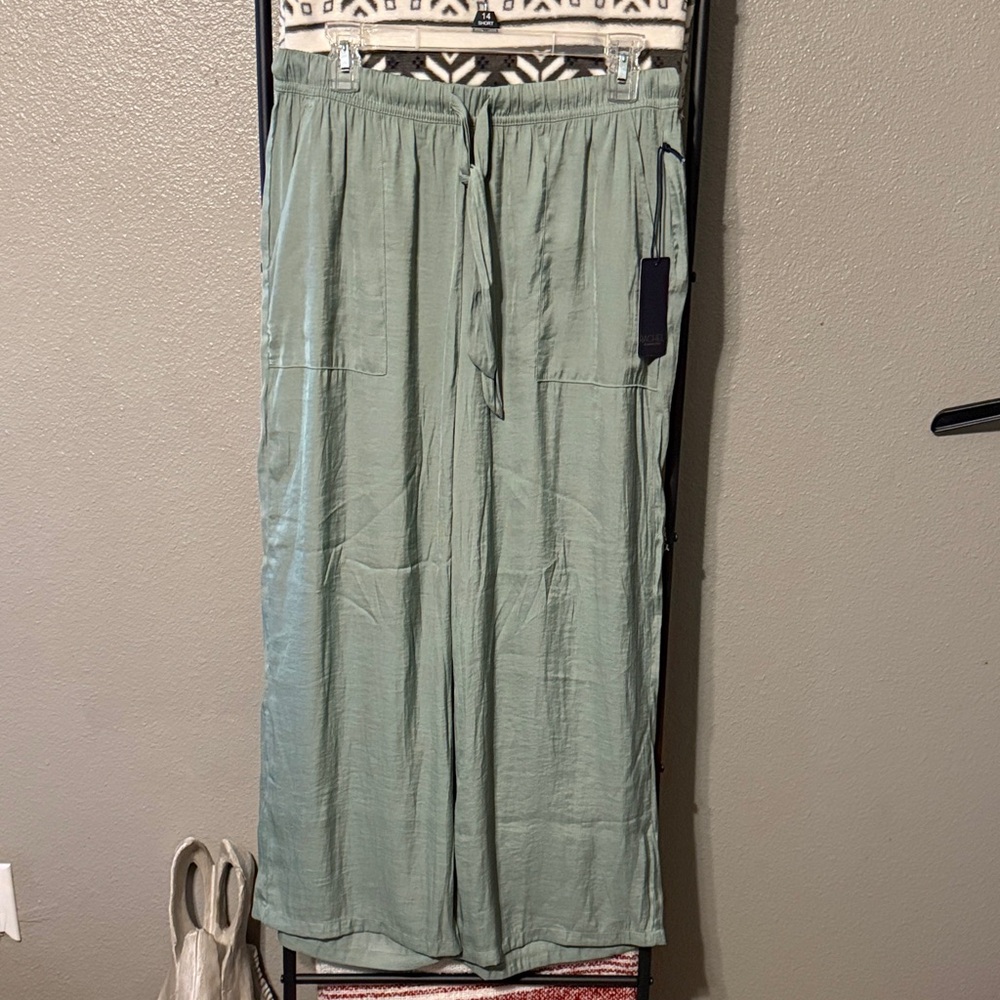 Wide Leg Relaxed pants